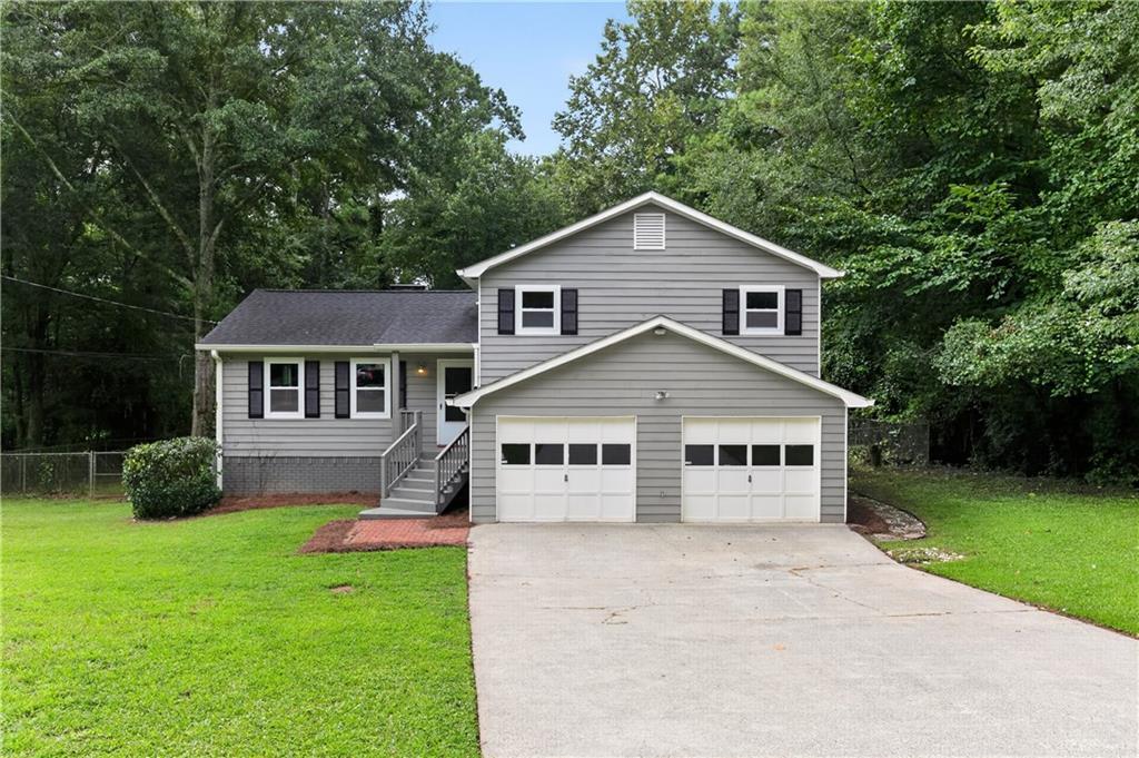 707 Cristy Ln., Woodstock, GA 30188