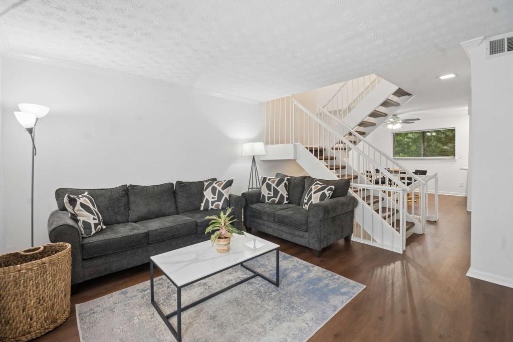 7345 Cardigan Cir., Atlanta, GA 30328