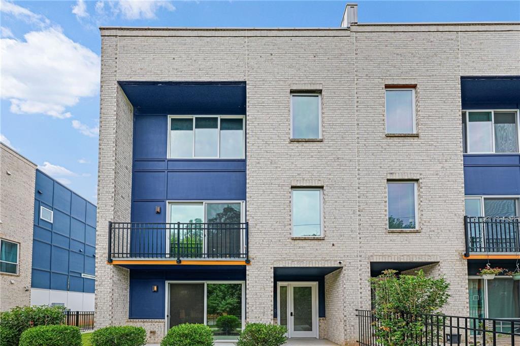 1585 Rock Dam Dr., Atlanta, GA 30317