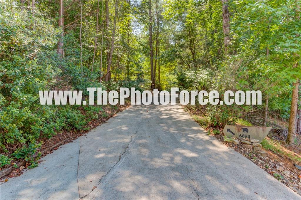6893 Lakeside Place, Gainesville, GA 30506