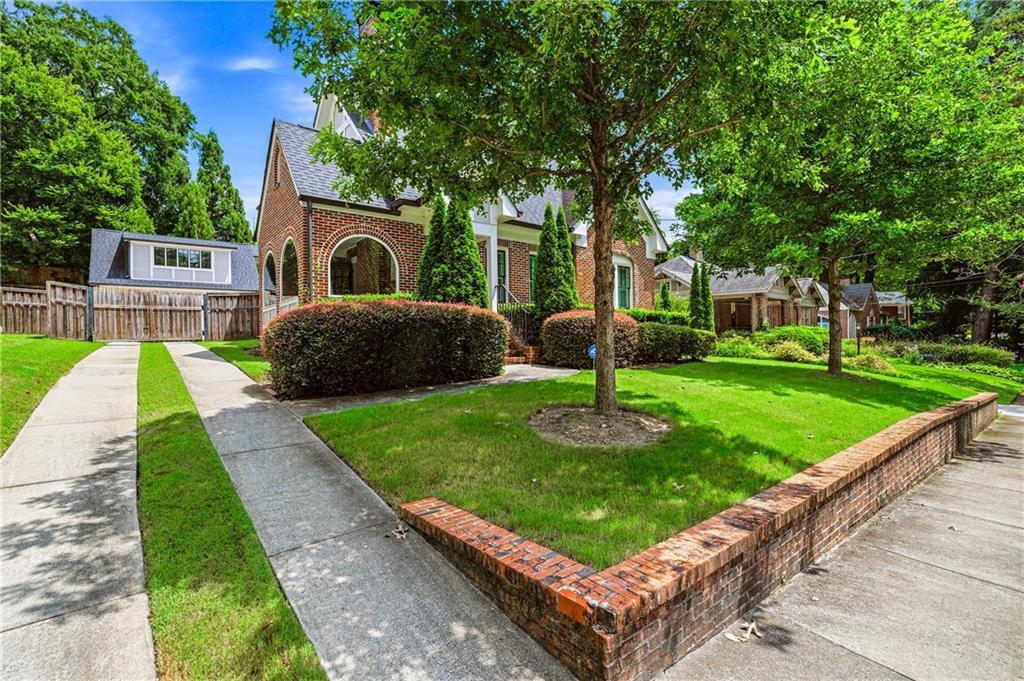463 Burlington Rd., Atlanta, GA 30307