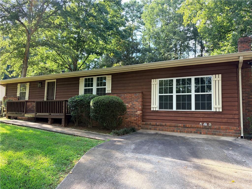 861 Eva Kennedy Rd., Suwanee, GA 30024