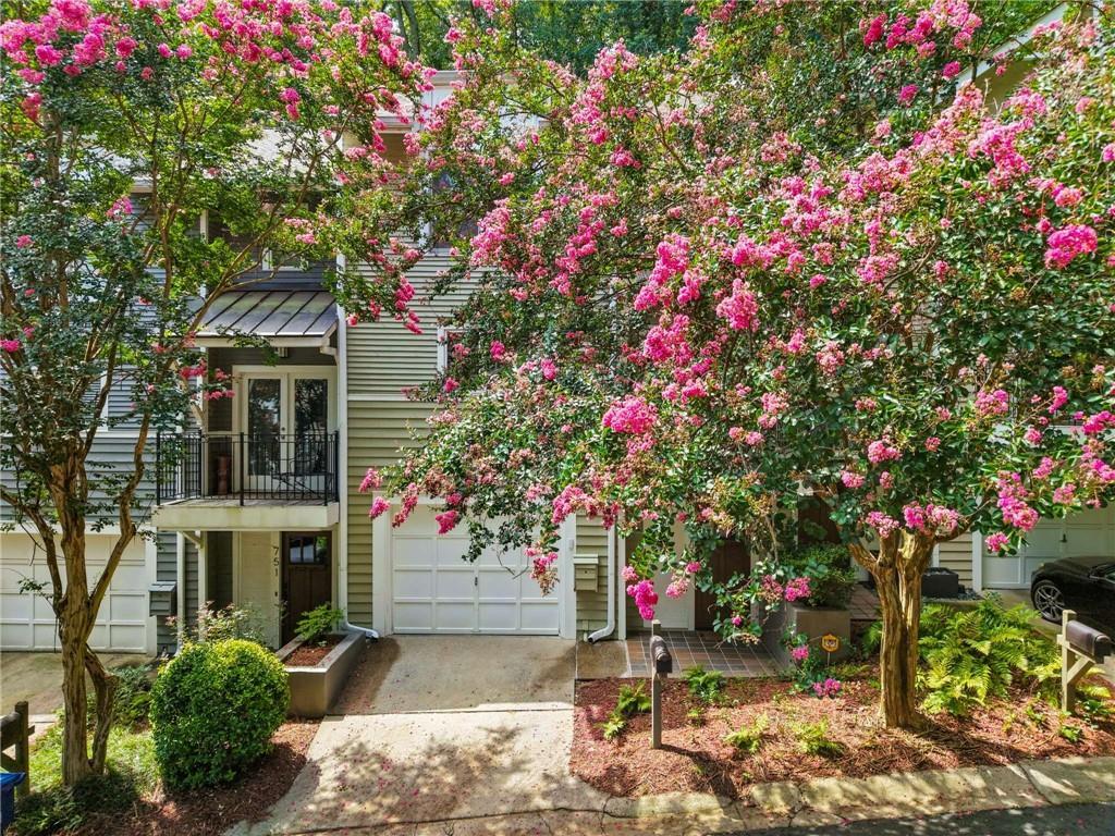 749 Hillpine Ter., Atlanta, GA 30306