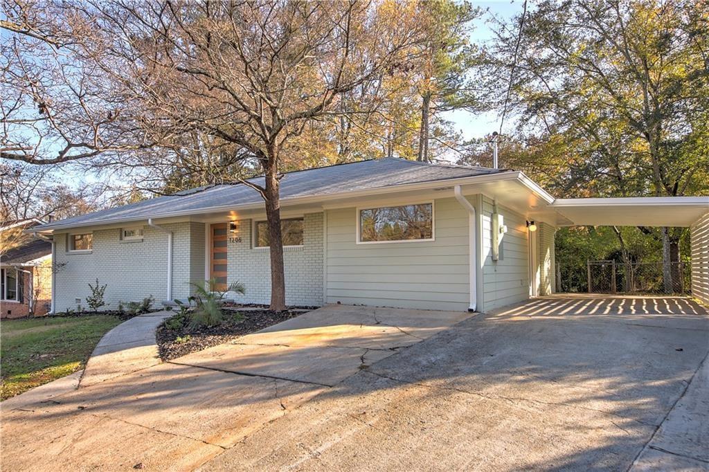 1206 Pinehurst Cir., Smyrna, GA 30080