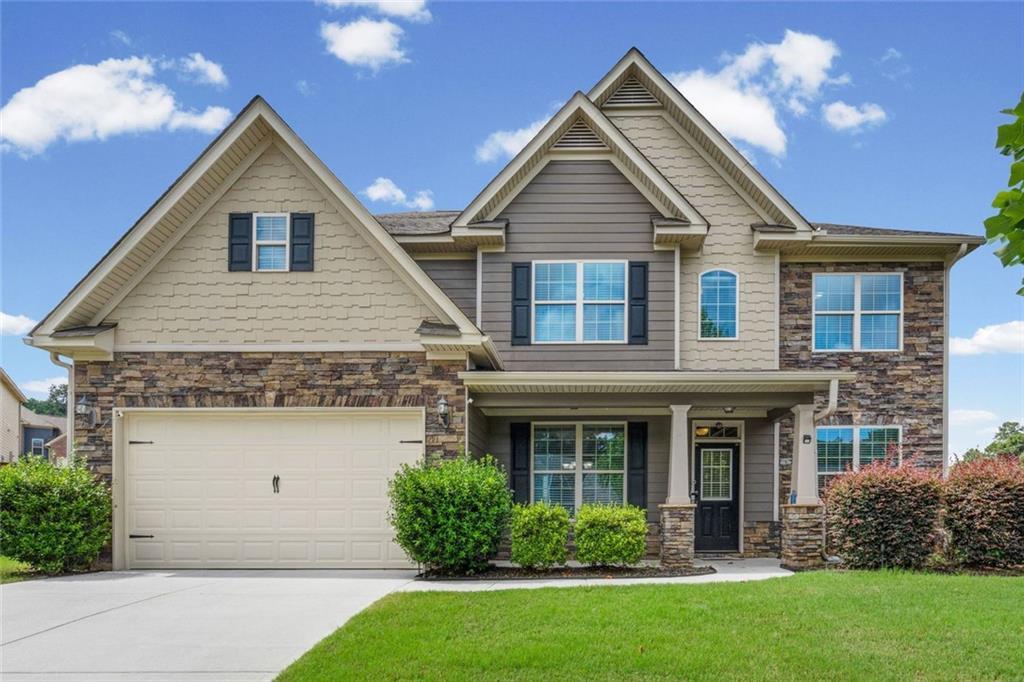 1125 Acorn Oak Dr., Lawrenceville, GA 30045