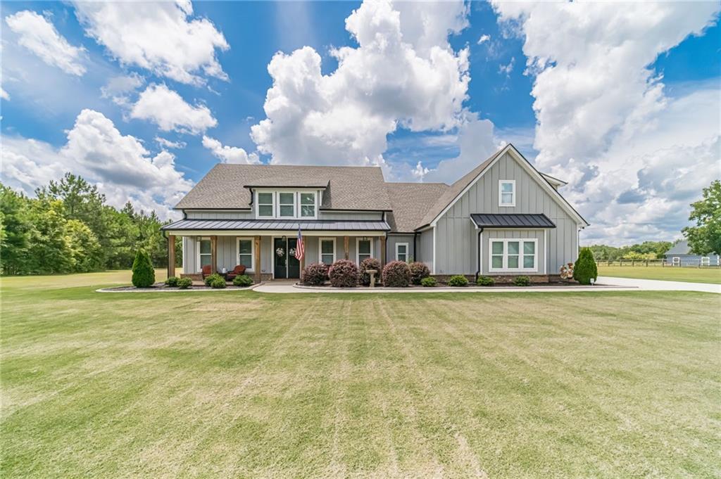 302 Savannah Dr., Mansfield, GA 30055