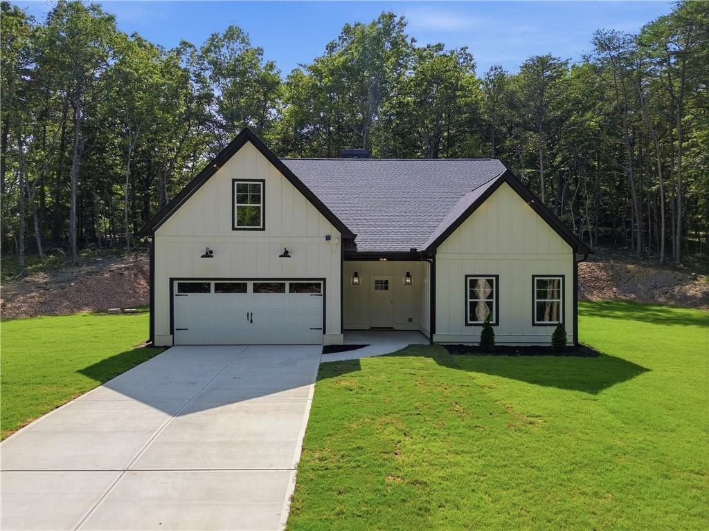 539 E Valley Rd., Rydal, GA 30171
