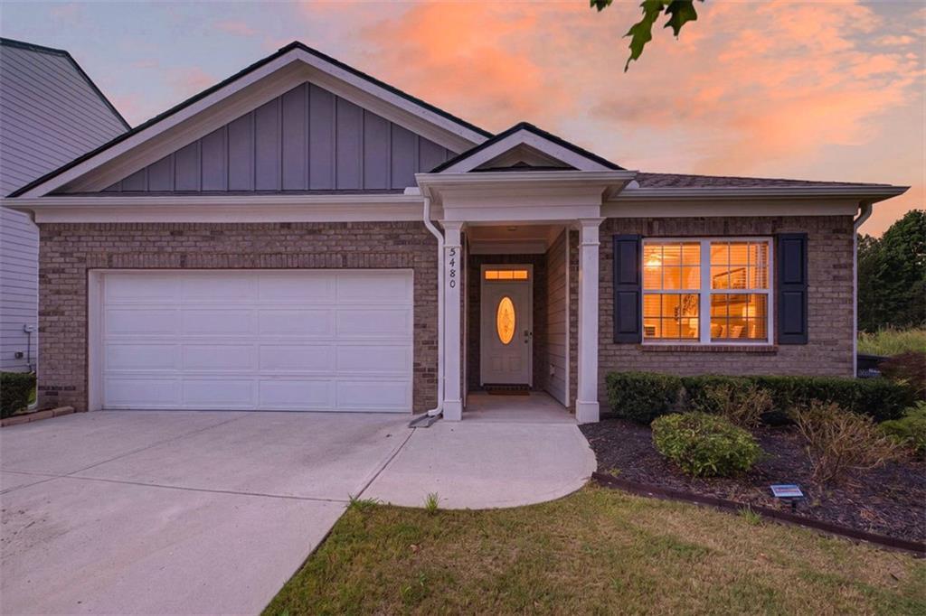 5480 Barberry Ave., Oakwood, GA 30566