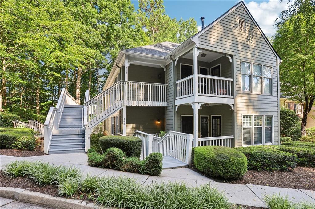 208 Bainbridge Dr., Sandy Springs, GA 30327