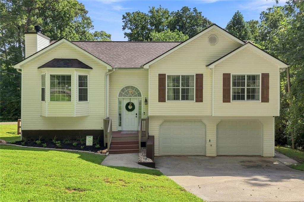 694 Fairview Rd., Ball Ground, GA 30107