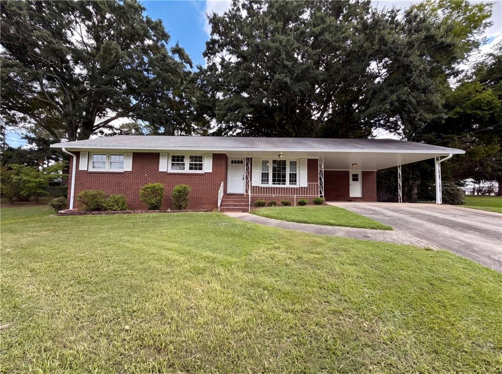 1276 Robin Rd., Conyers, GA 30012