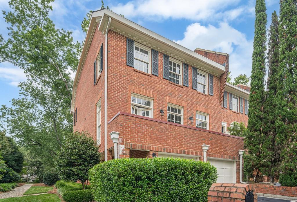420 Jefferson Cir., Sandy Springs, GA 30328