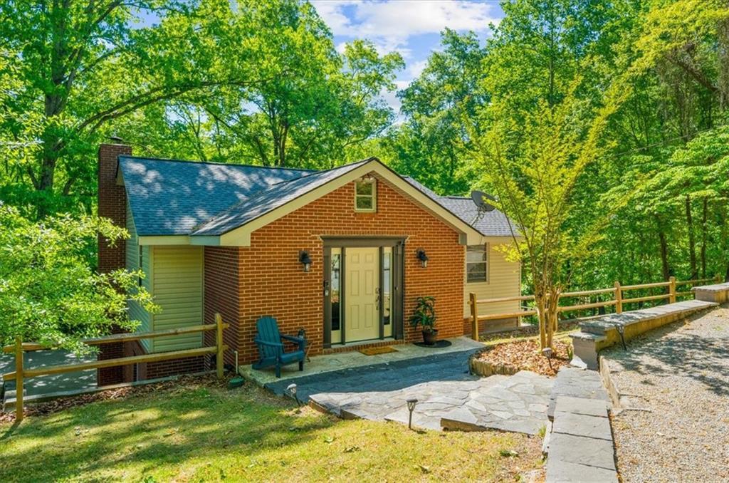 9670 Lee Cir., Gainesville, GA 30506