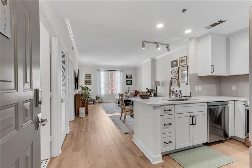 1101 Juniper St. #1020, Atlanta, GA 30309