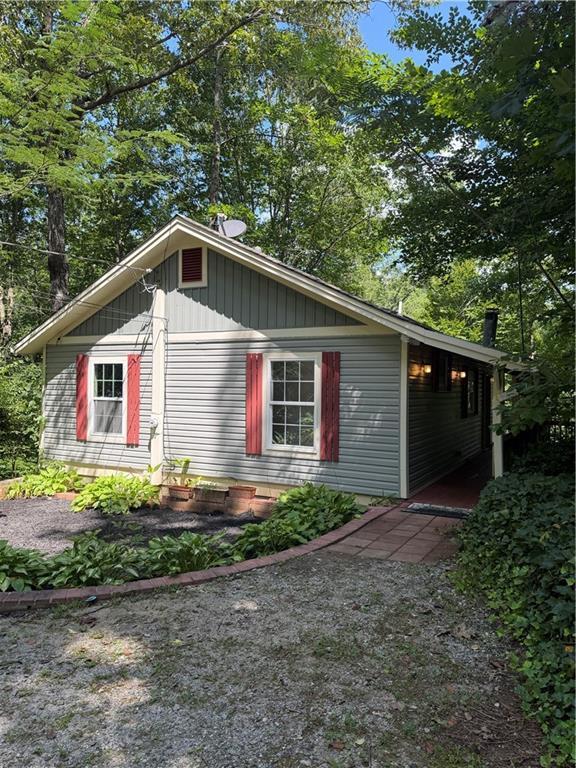 126 Silver Fox Dr., Dawsonville, GA 30534
