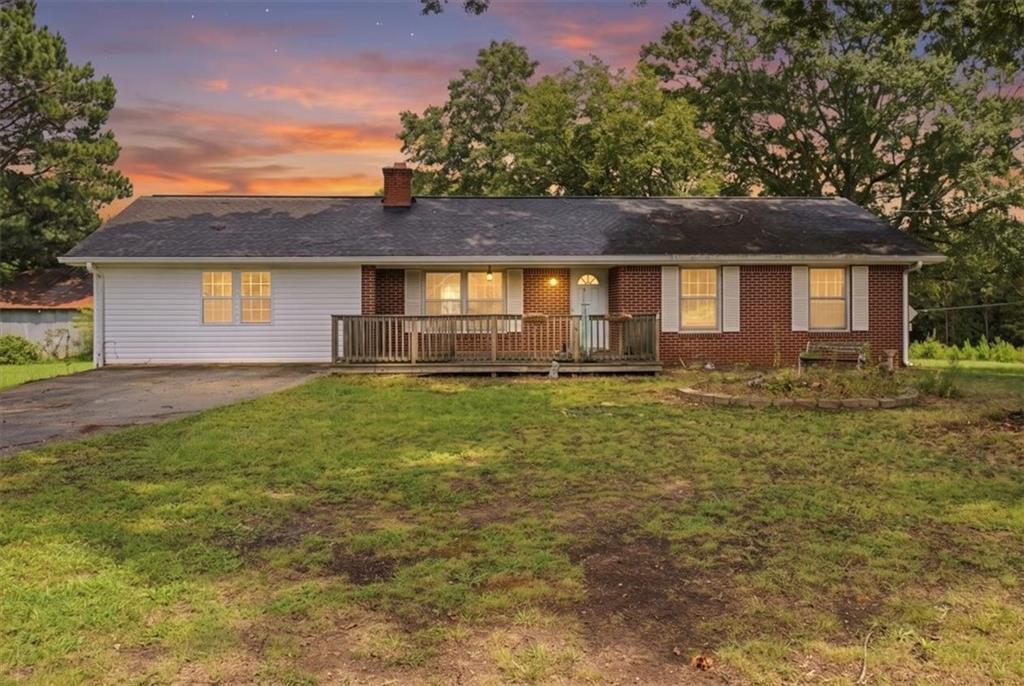 5735 Burnt Hickory Rd., Powder Springs, GA 30127