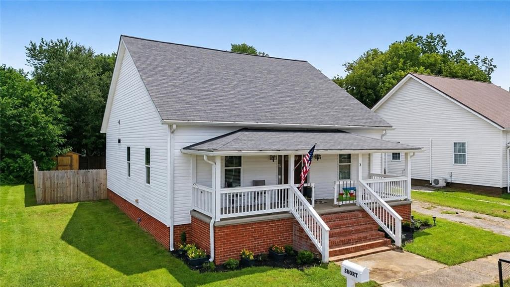 5 Oak St., Aragon, GA 30104