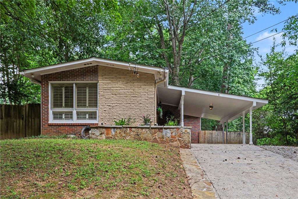 2065 Plantation Ln., Atlanta, GA 30341