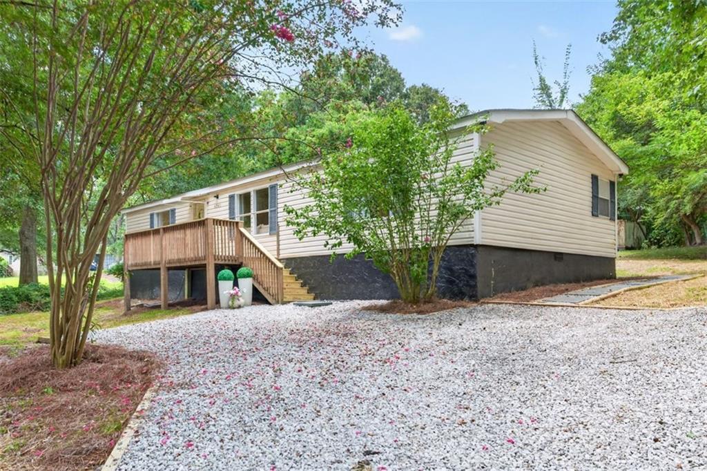 4740 New Horizon Dr., Loganville, GA 30052