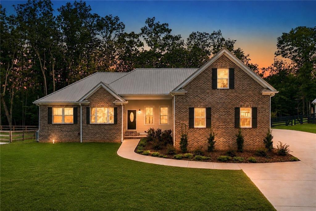 569 Byrd Mountain Ln., Canton, GA 30114