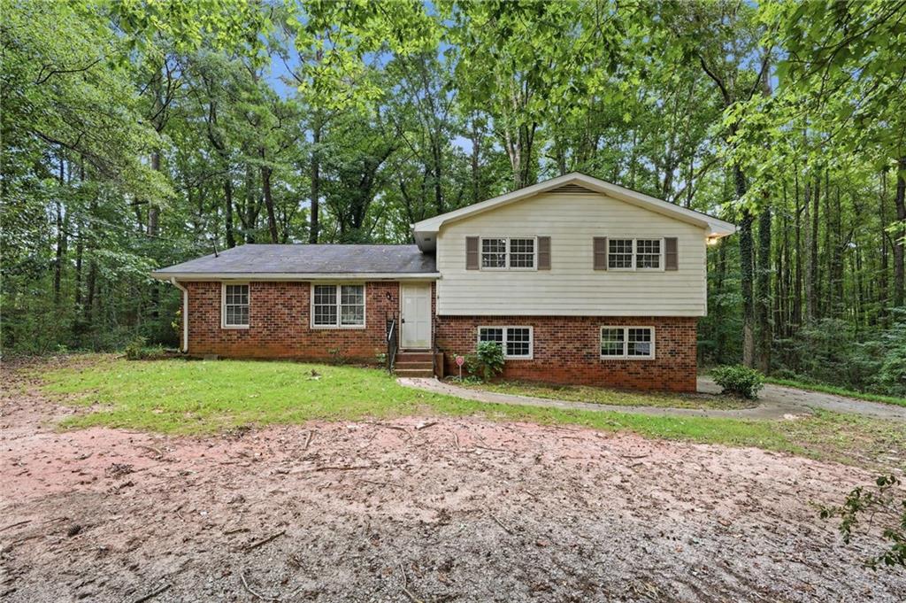 328 Fayette Villa Ct., Fayetteville, GA 30214