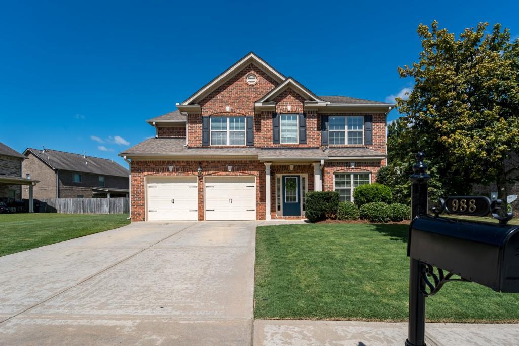 988 Spanish Moss Tr., Loganville, GA 30052