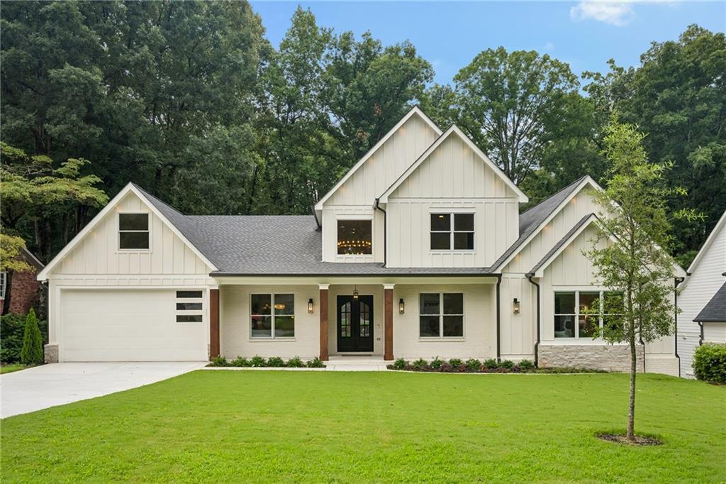 342 Valley Green Dr., Atlanta, GA 30342