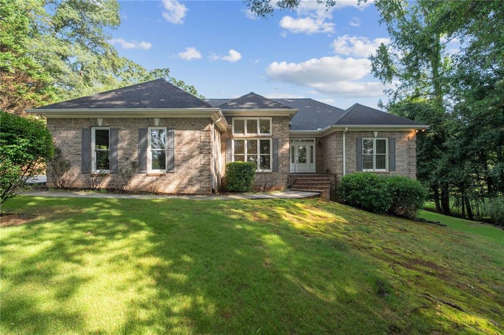 536 Peachtree Rd., Hoschton, GA 30548