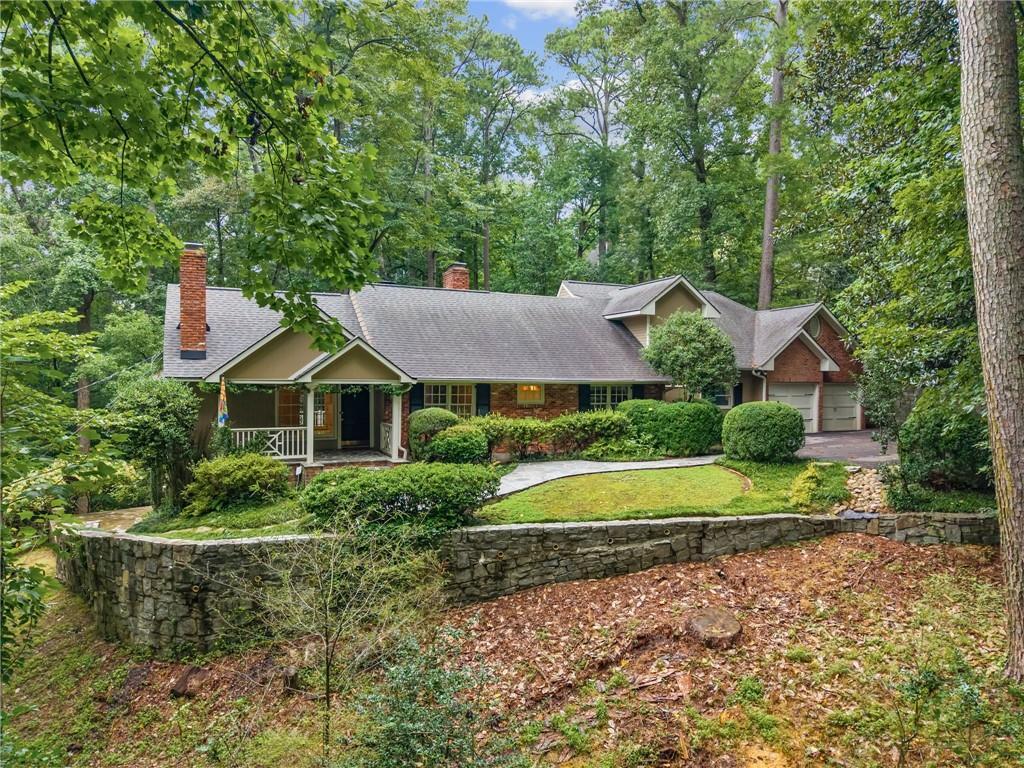 1037 Davis Dr., Sandy Springs, GA 30327