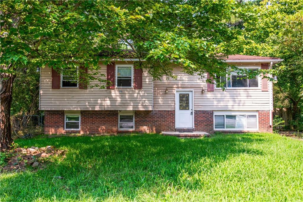 6281 Amherst Dr., Riverdale, GA 30274