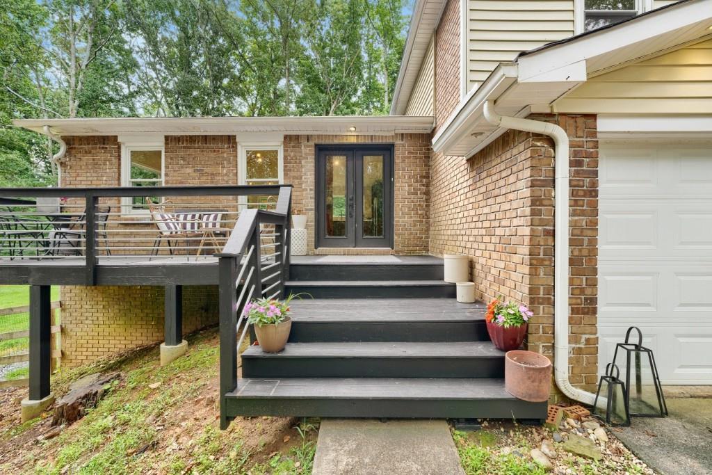 118 Glenell Dr., Woodstock, GA 30189