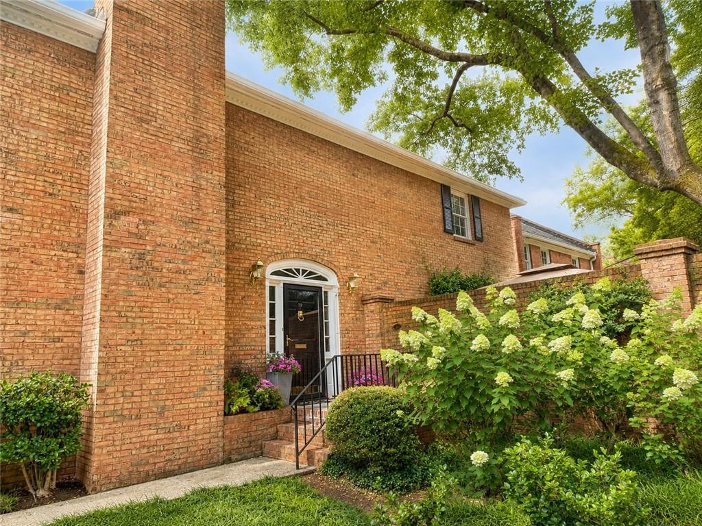 19 Lullwater Pl., Atlanta, GA 30307