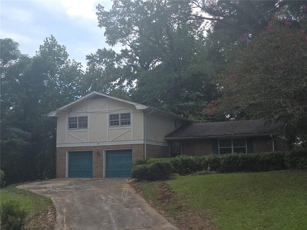 525 S Rays Rd., Stone Mountain, GA 30083