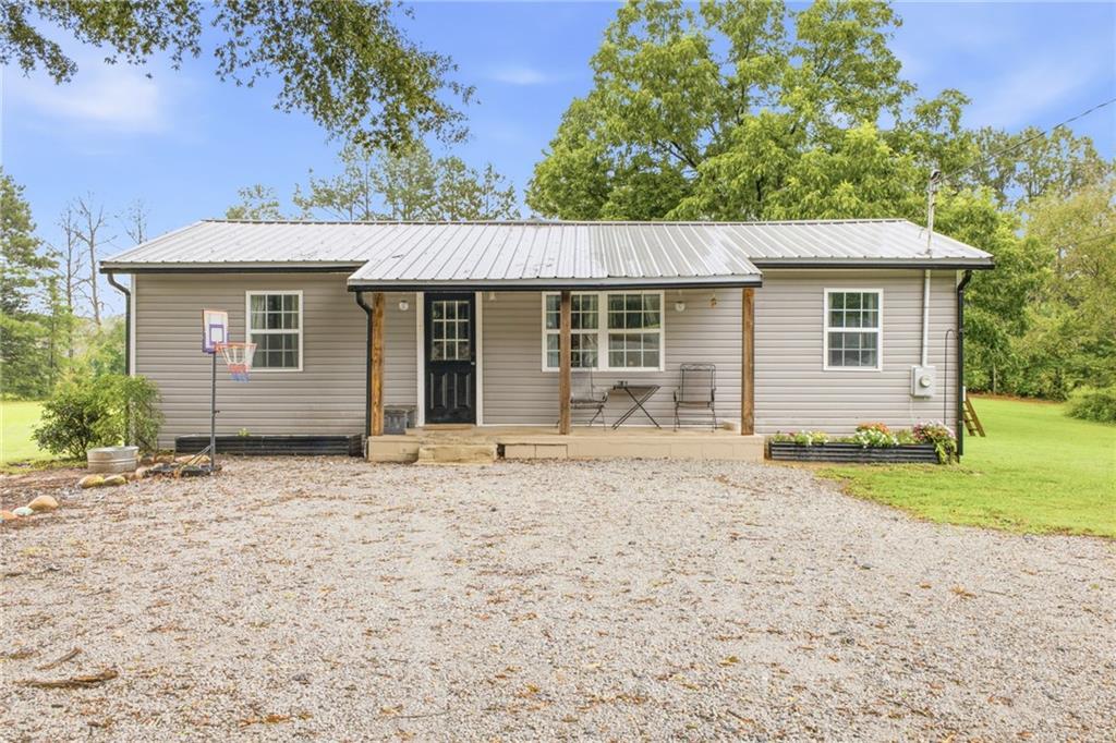 432 Dunn Rd., Silver Creek, GA 30173