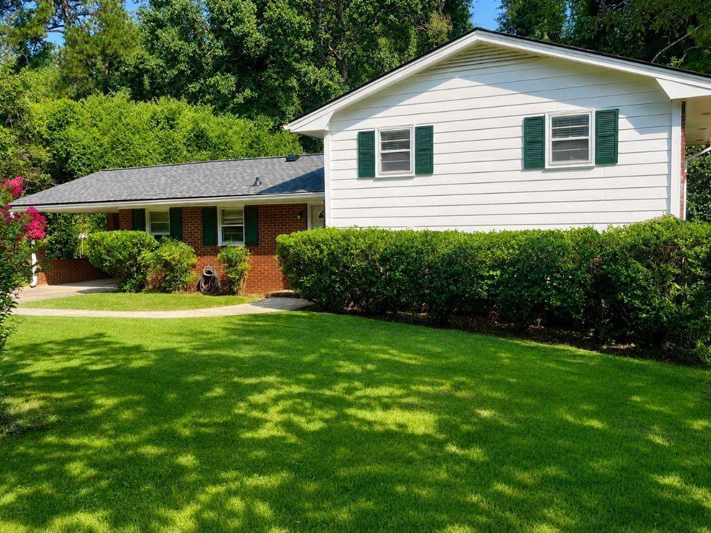 2544 W Laurel Ridge Dr., Decatur, GA 30033