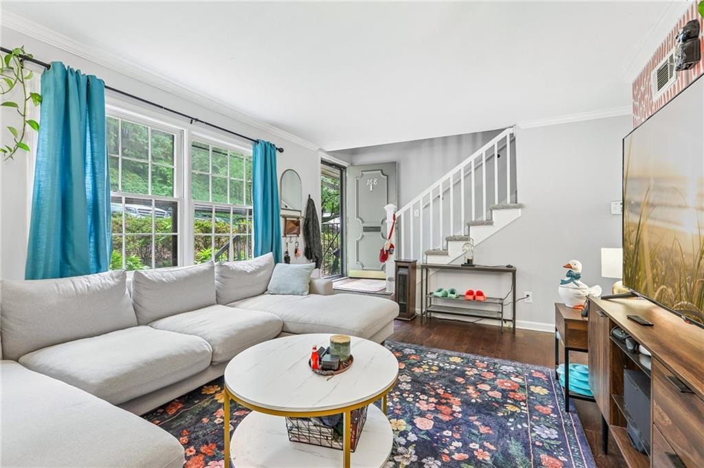 168 Barone Pl., Atlanta, GA 30327