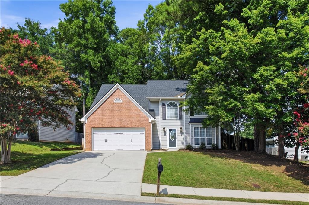640 Suwanee Lakes Cir., Suwanee, GA 30024