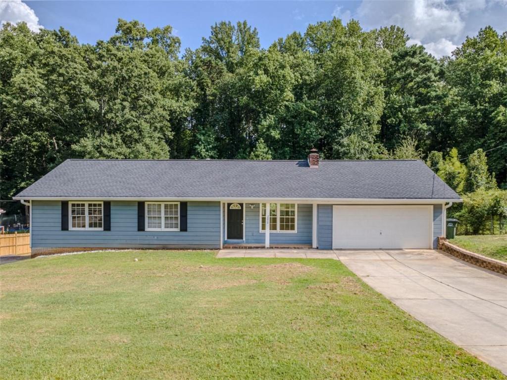 2050 Abington Ln., Snellville, GA 30078