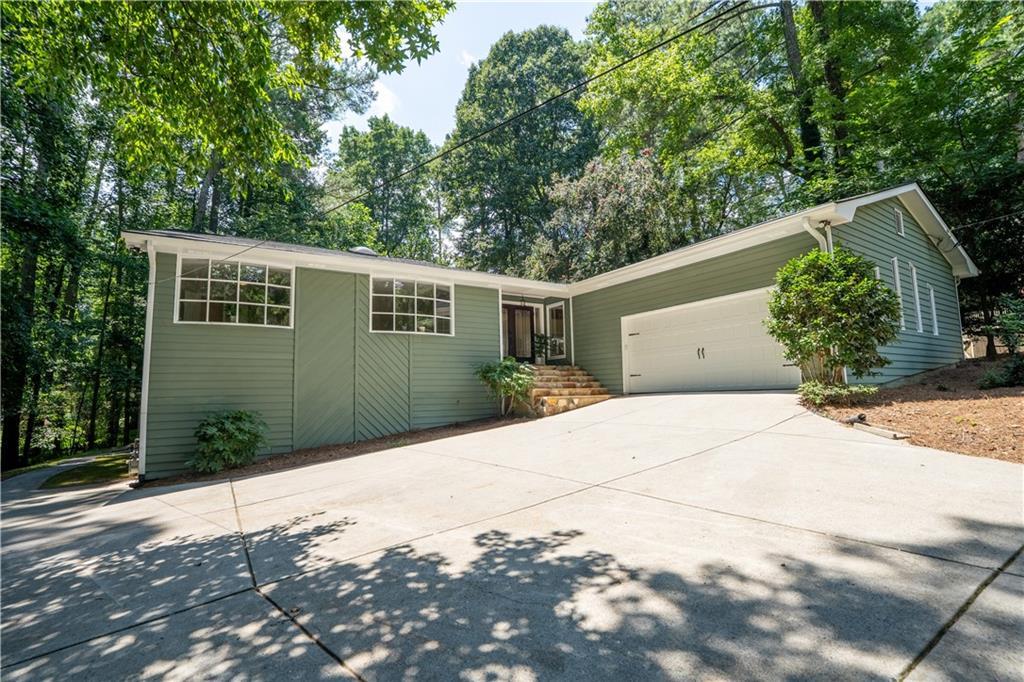 3882 Centre Ct., Peachtree Corners, GA 30092