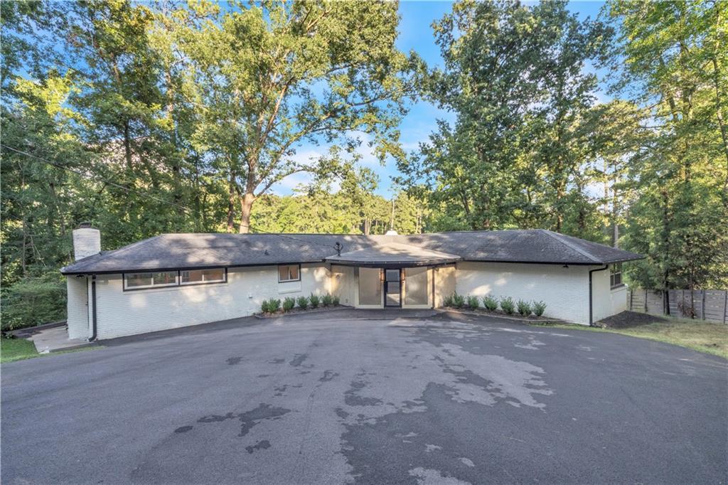 1568 Niskey Lake Tr., Atlanta, GA 30331