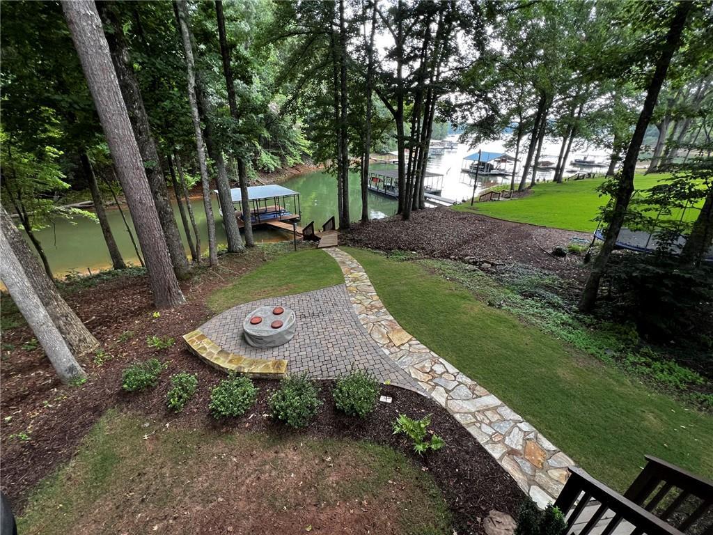 346 Indian Cove Dr., Dawsonville, GA 30534