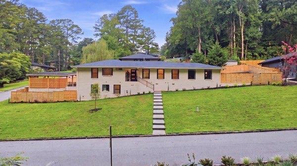 1447 Skyhaven Rd., Atlanta, GA 30316