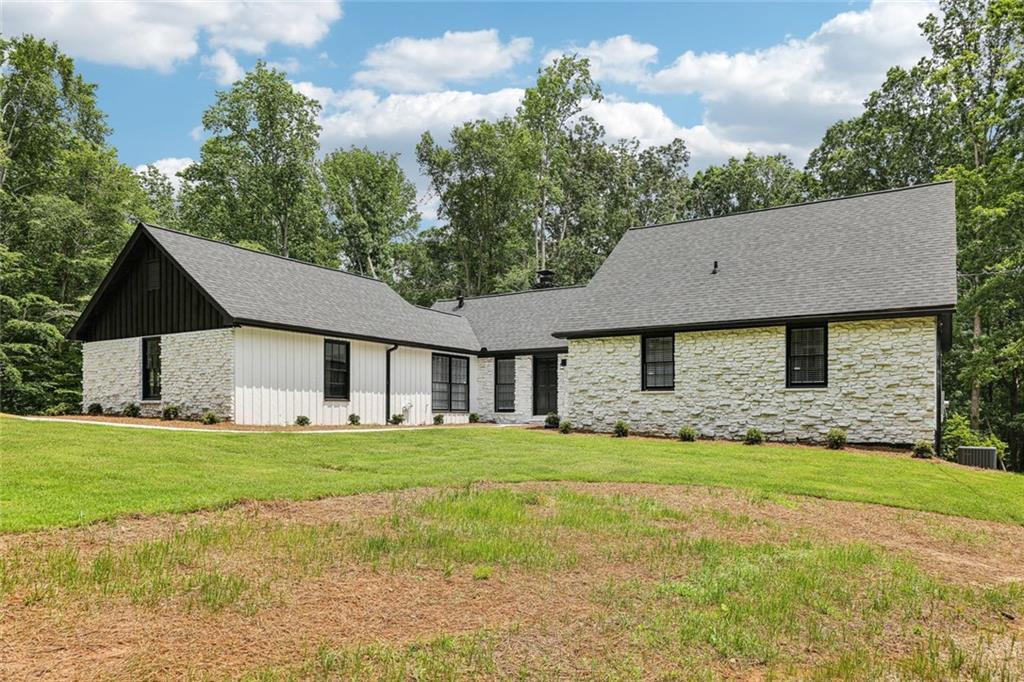 2725 Glendale Dr., Conyers, GA 30013