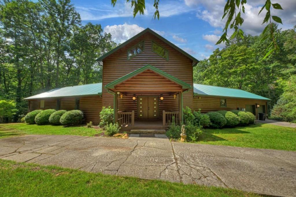 20 Bear Tr., Ellijay, GA 30540