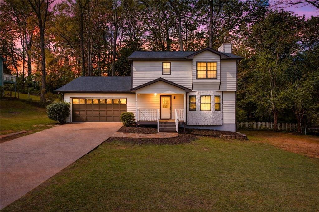 976 Walnut Dr., Lawrenceville, GA 30044
