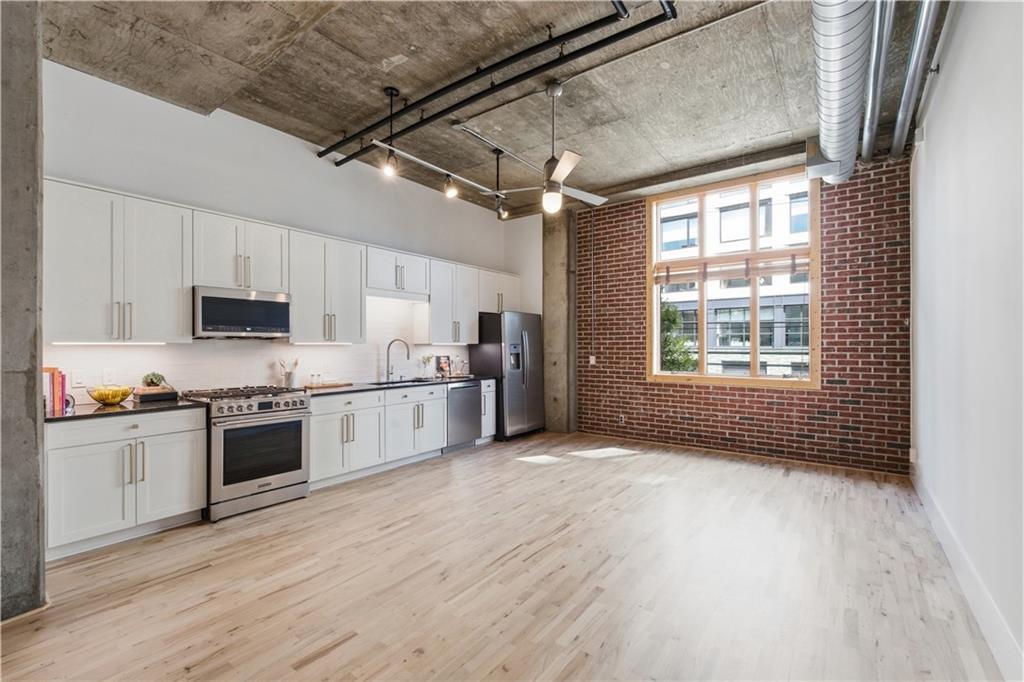 660 Glen Iris Dr. #208, Atlanta, GA 30308