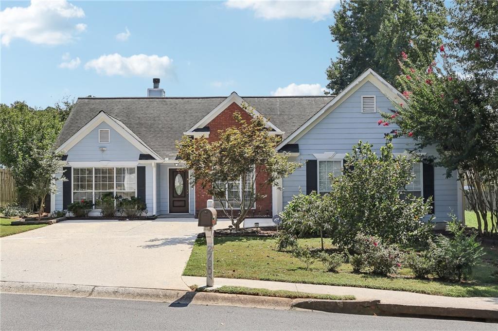 2780 Lady Guinevere Ln., Lawrenceville, GA 30044