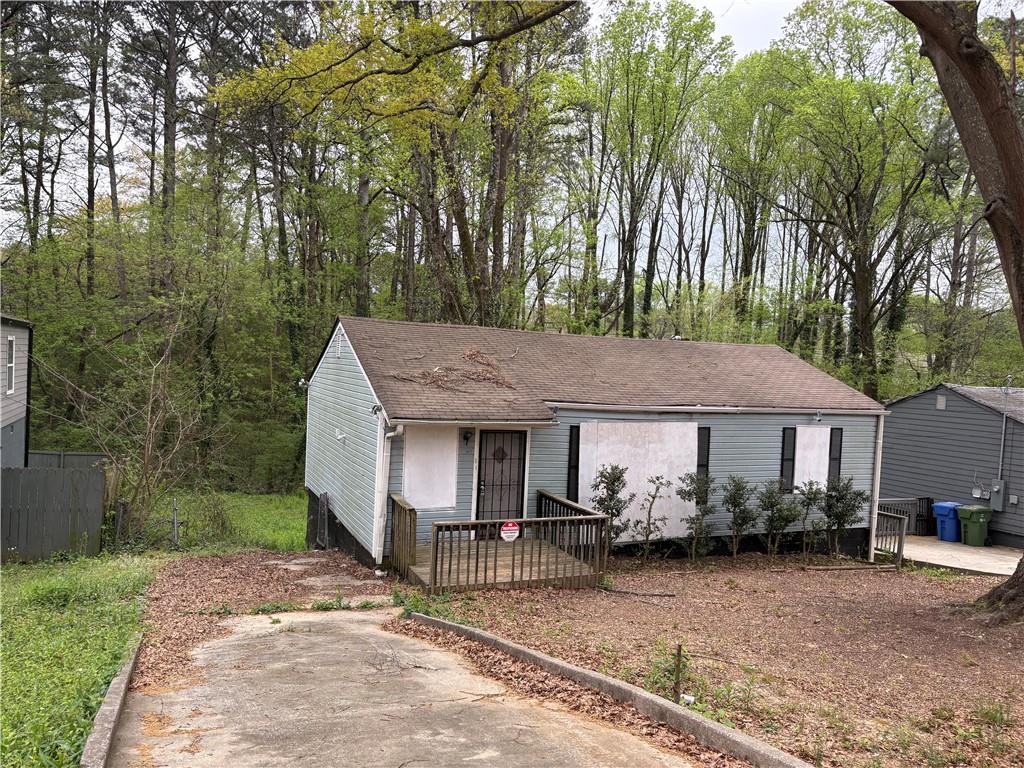 2550 Godfrey Dr., Atlanta, GA 30318