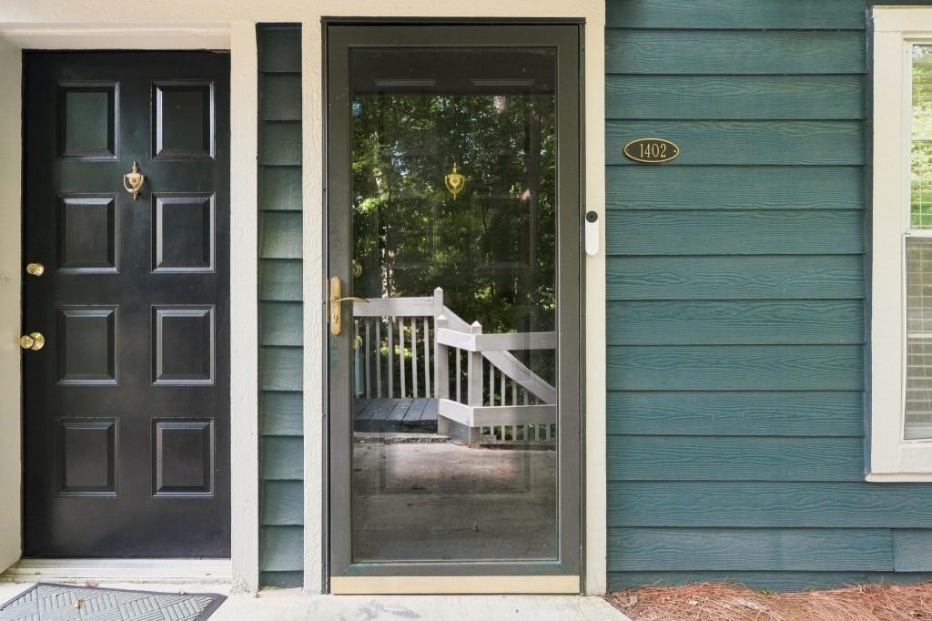 1402 N Crossing Dr., Atlanta, GA 30329