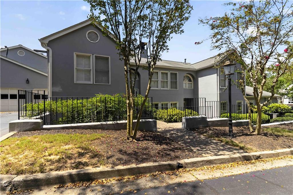 3910 Ashford Lake Ct., Atlanta, GA 30319